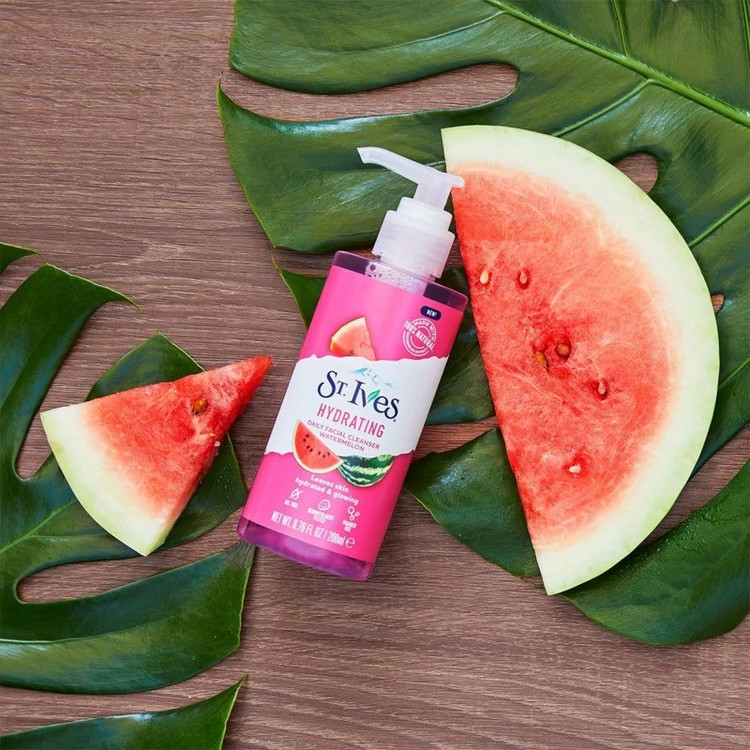 ژل شستشو صورت اس تی ایوز مدل hydrating حجم 200 میلی لیتر