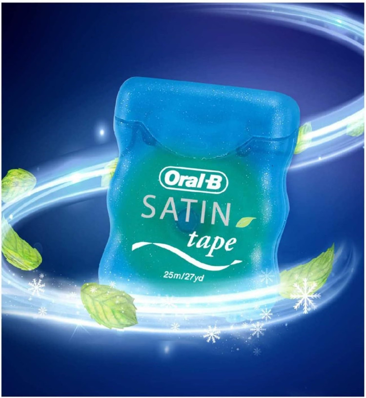 نخ دندان اورال بی مدل SATIN Floss با رایحه نعنا