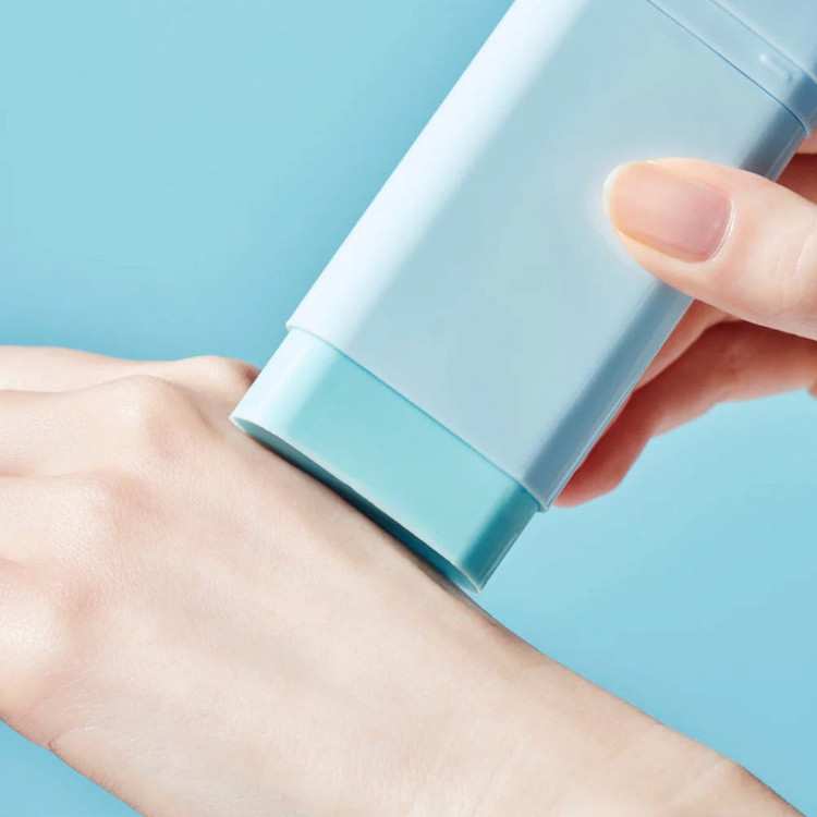 ضد آفتاب استیکی پنبه ای توکوبوTOCOBO spf50 19g